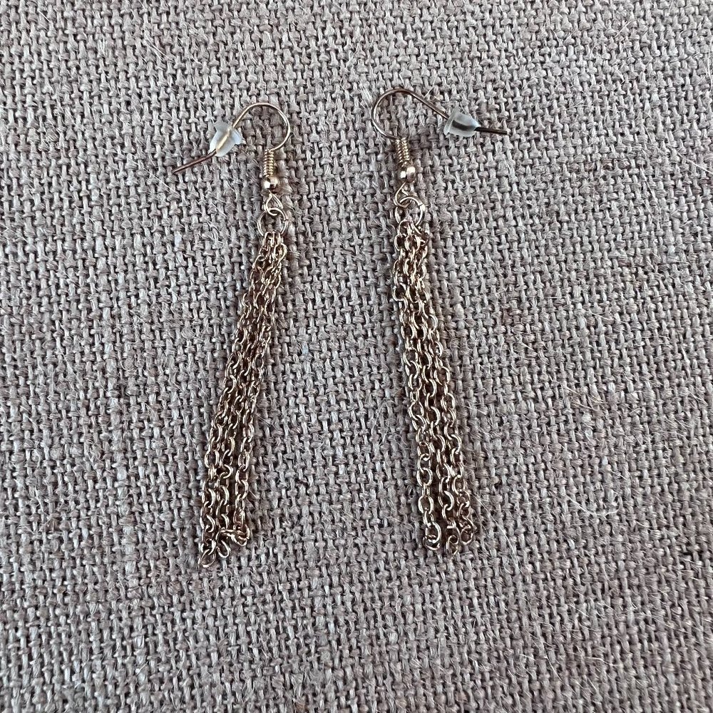 Gold tone chain link tassel dangle chandelier earrings